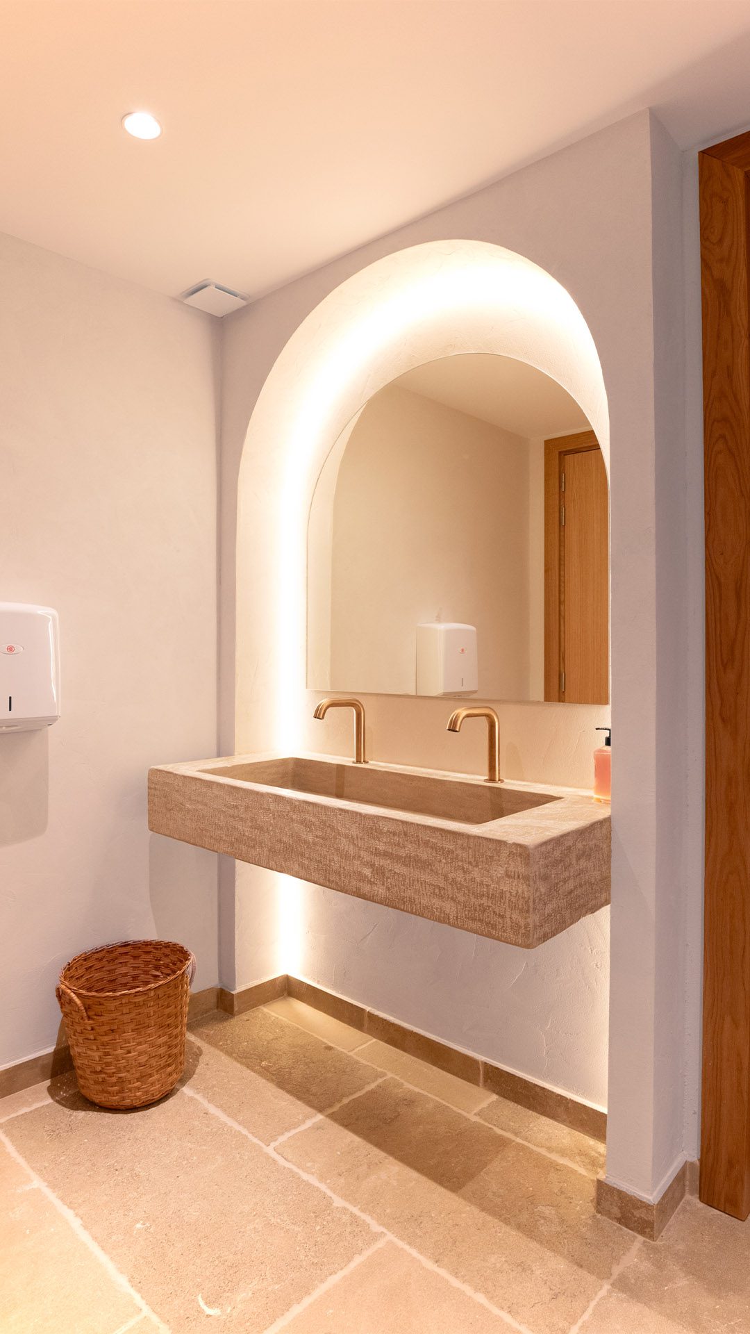 Construction, permis de construction, mission d'architecture pour Bâtisse Tropez à Gassin - Image 6