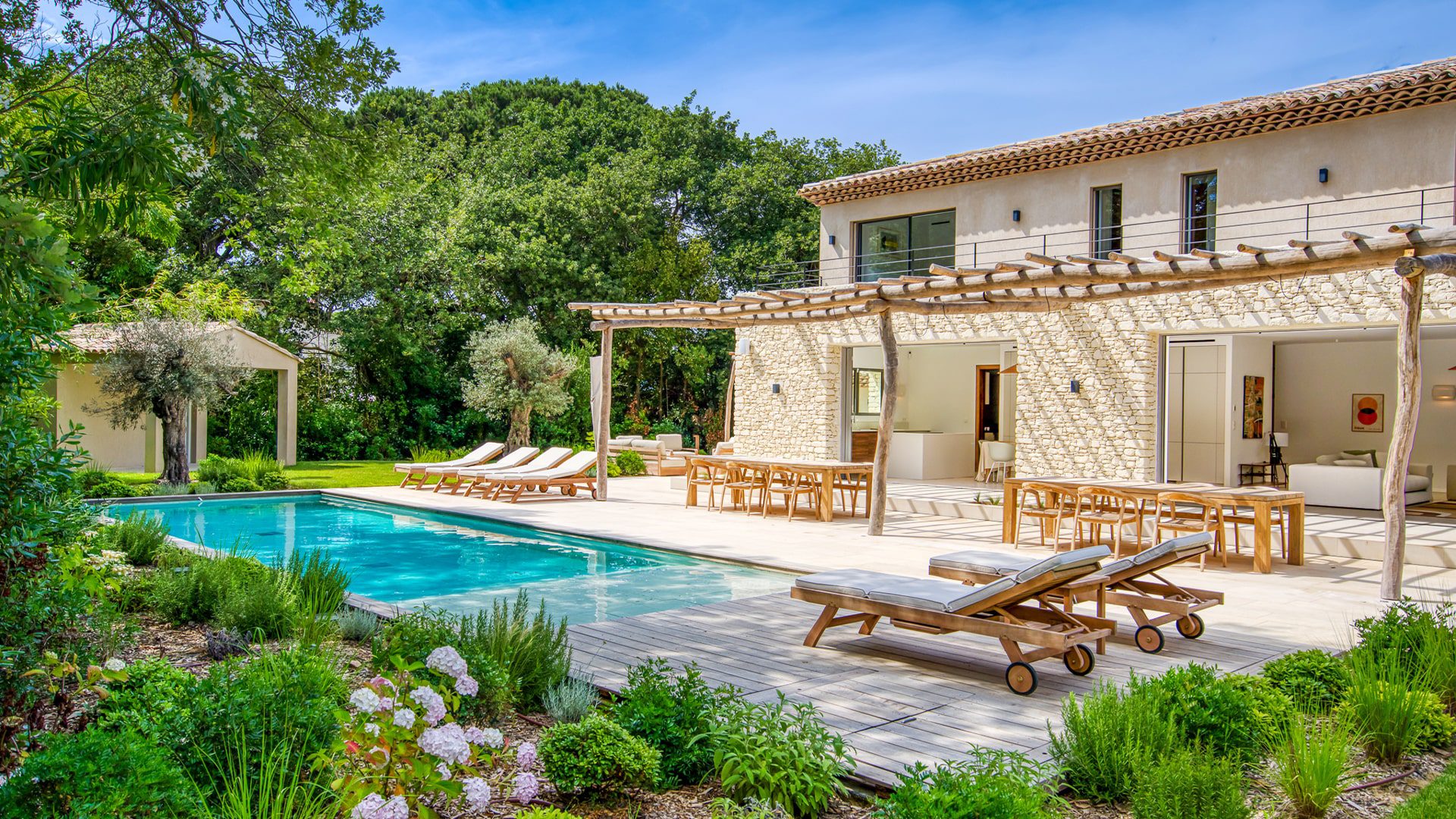 Réalisation d'une villa du sud à Saint-Tropez - Image 1