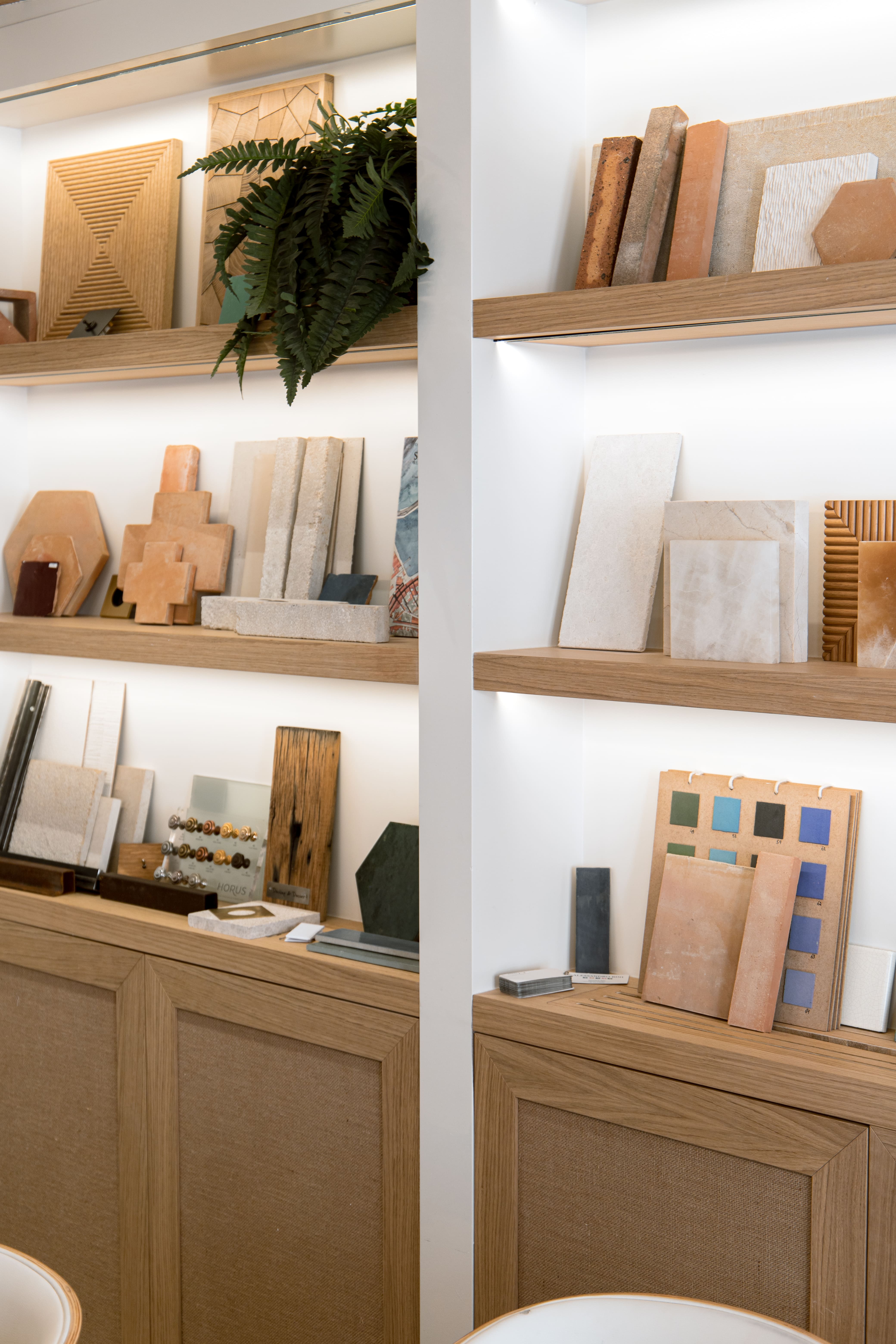 Photo de détails architecturaux beige de réalisation 1 - Agence Boris Folli - Architecture des Caps