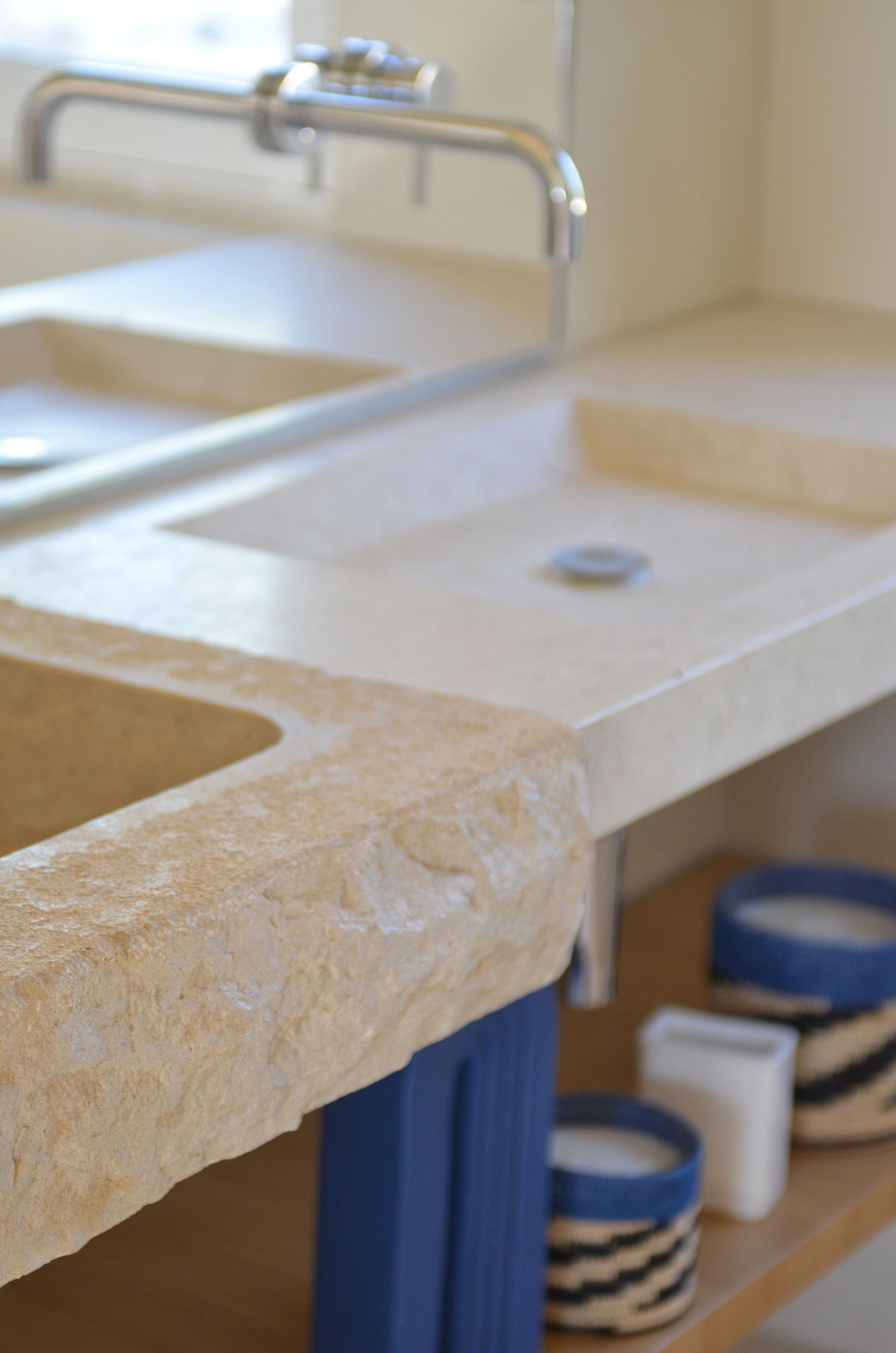 Photo de détails architecturaux beige de réalisation 10 - Agence Boris Folli - Architecture des Caps