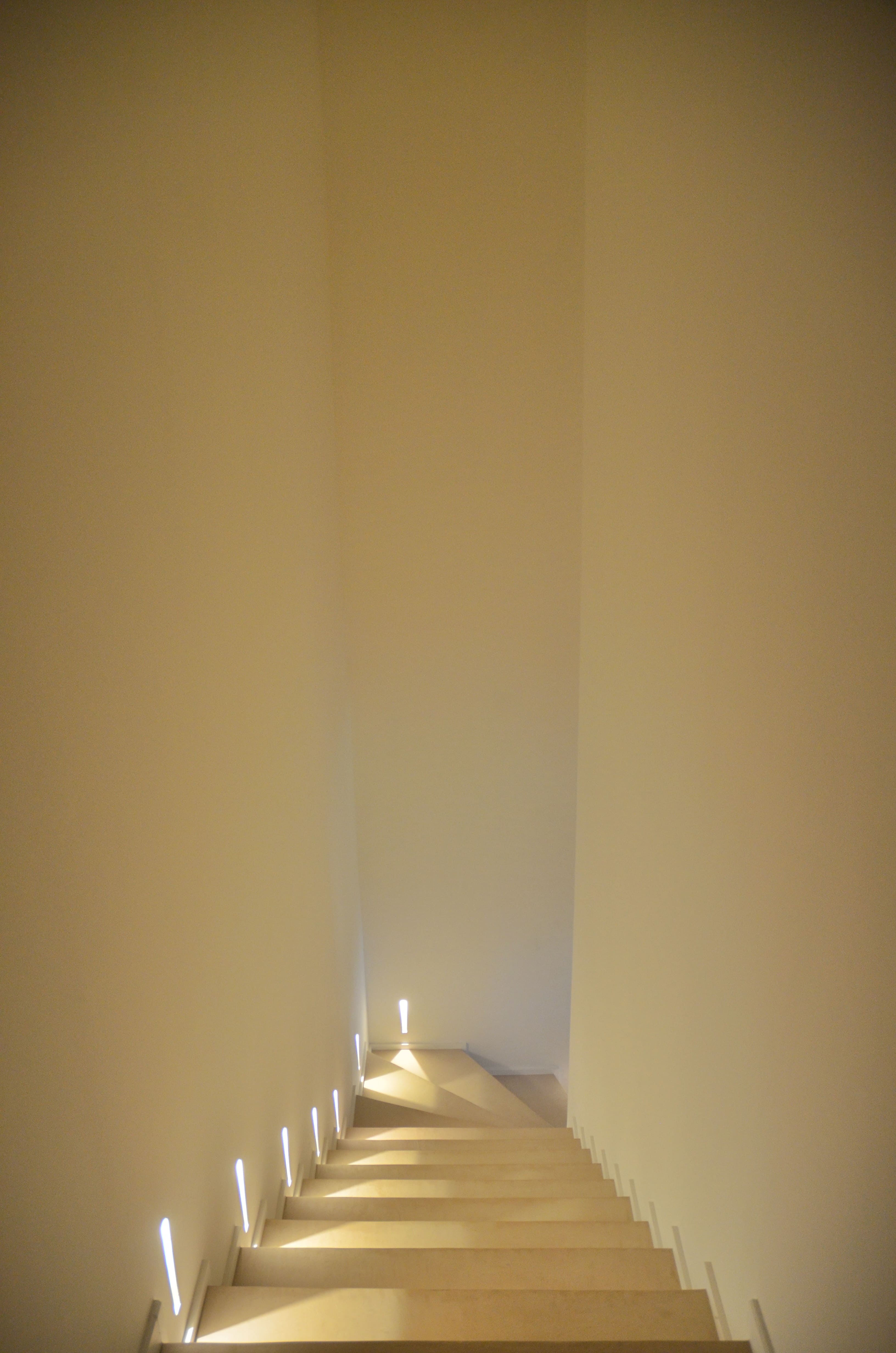 Photo de détails architecturaux beige de réalisation 5 - Agence Boris Folli - Architecture des Caps