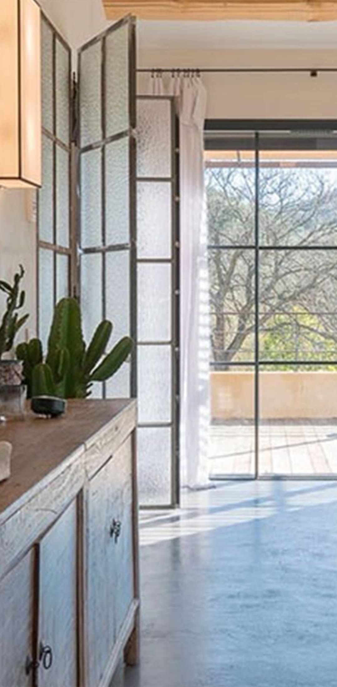 Photo de détails architecturaux blanc de réalisation 10 - Agence Boris Folli - Architecture des Caps