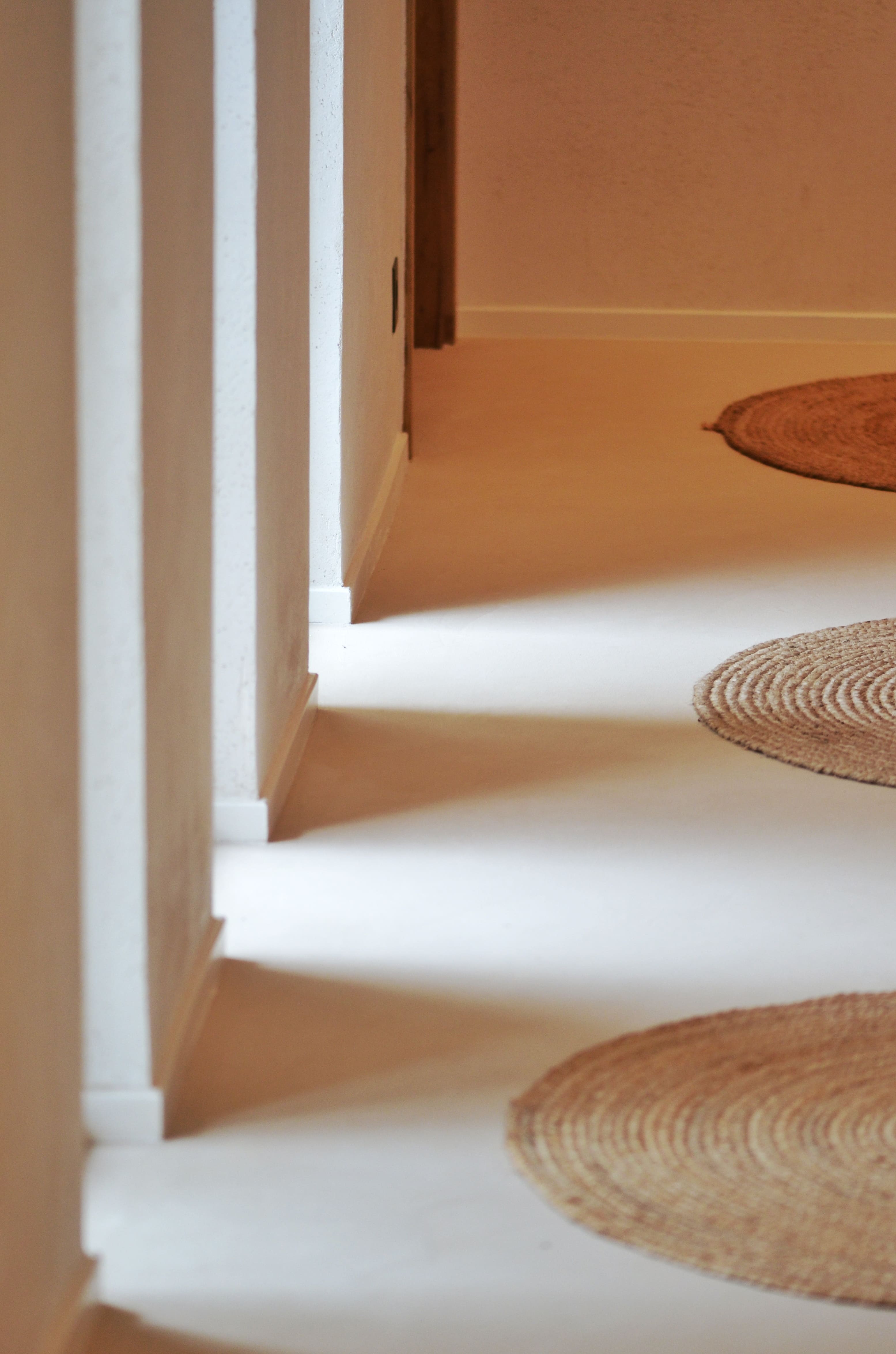 Photo de détails architecturaux blanc de réalisation 19 - Agence Boris Folli - Architecture des Caps