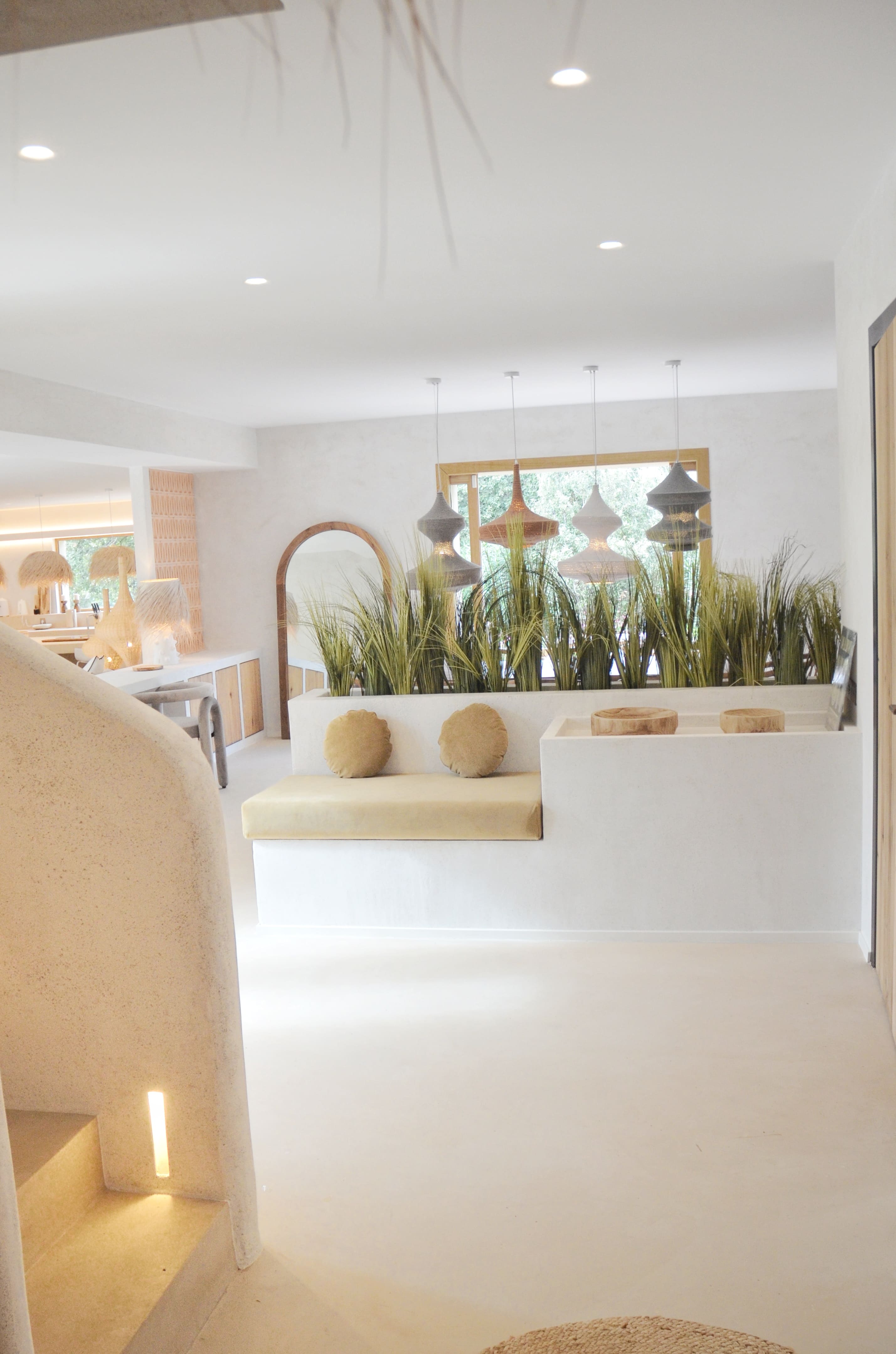 Photo de détails architecturaux blanc de réalisation 27 - Agence Boris Folli - Architecture des Caps