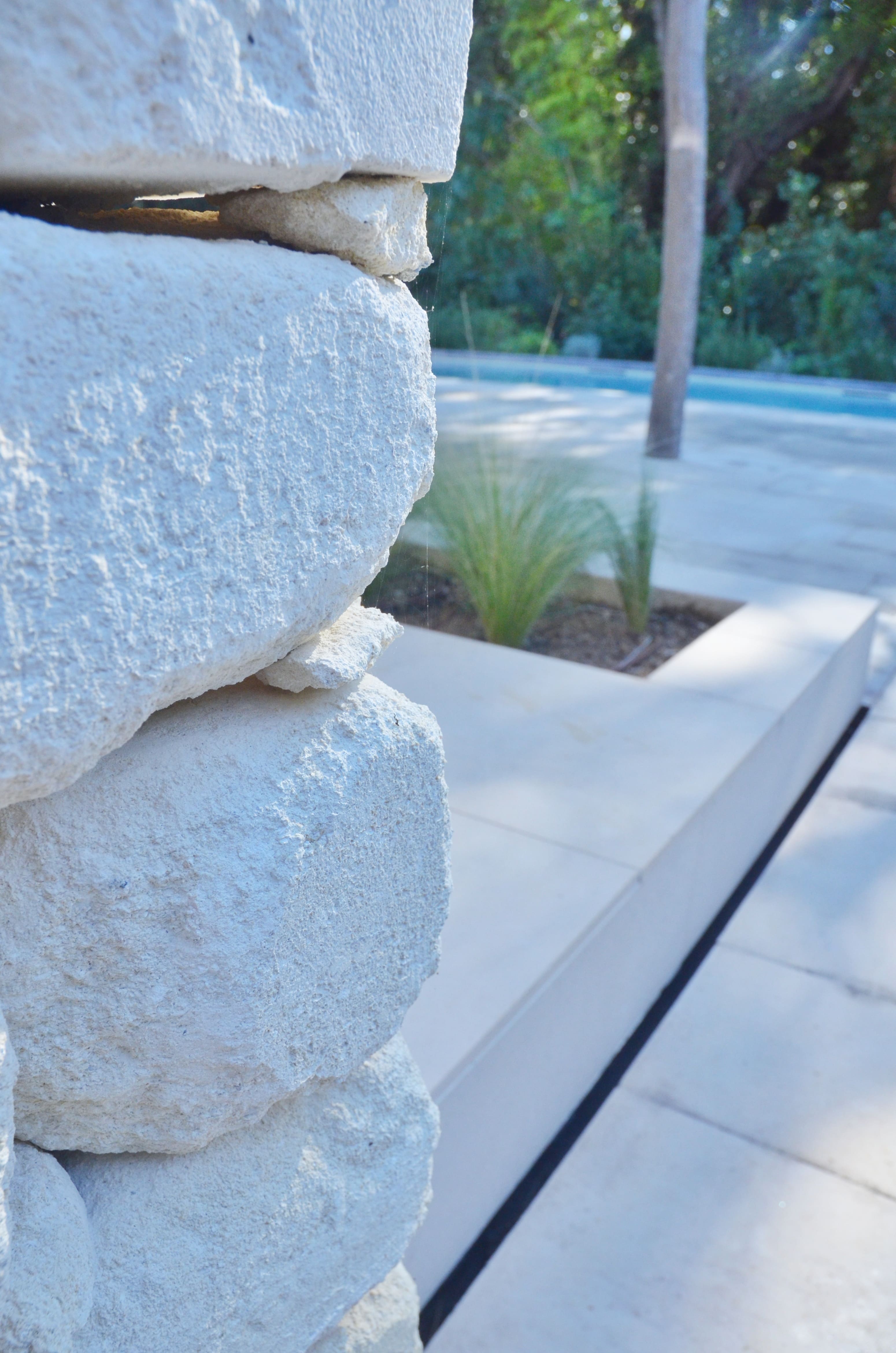 Photo de détails architecturaux gris de réalisation 19 - Agence Boris Folli - Architecture des Caps