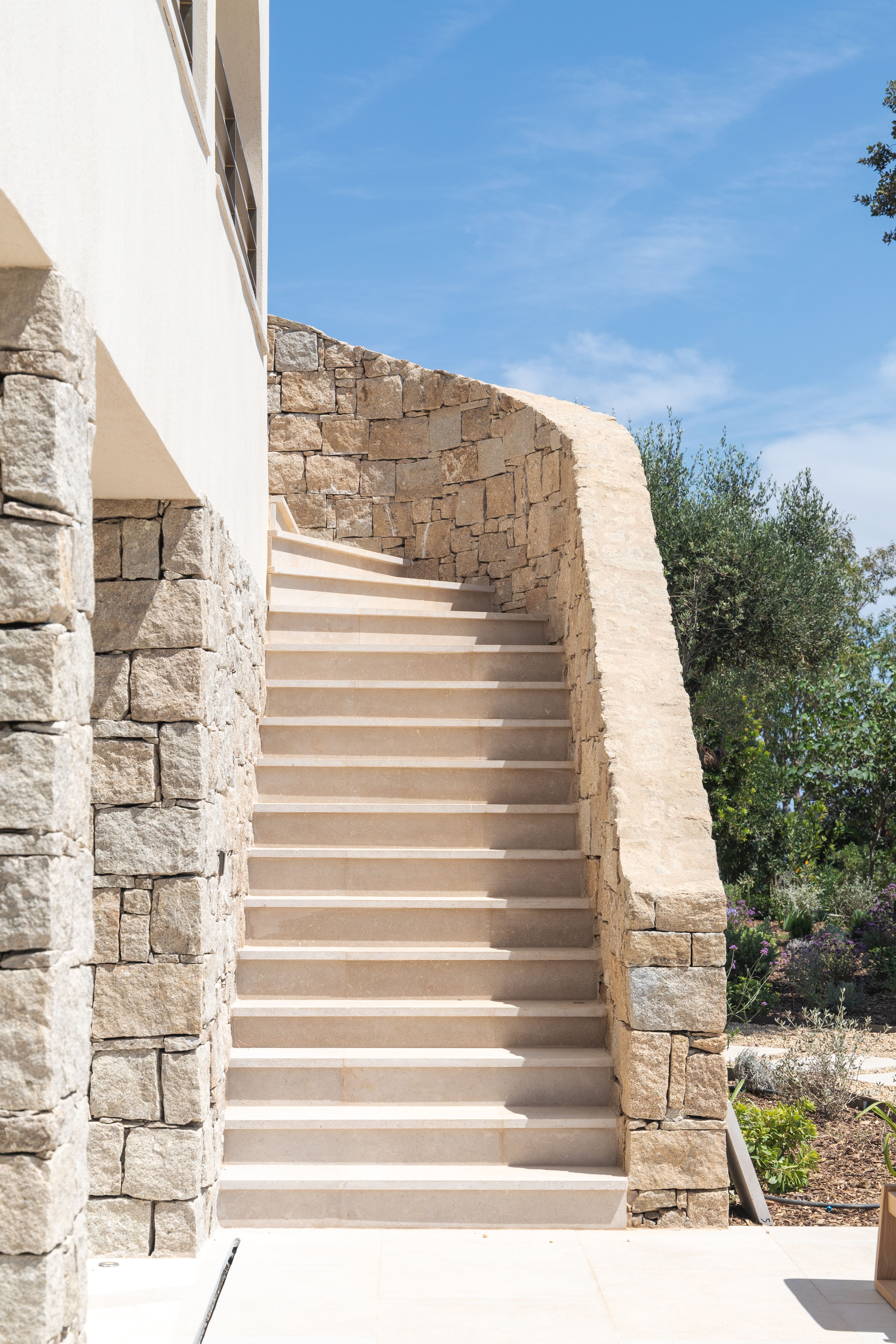 Photo de détails architecturaux gris de réalisation 3 - Agence Boris Folli - Architecture des Caps