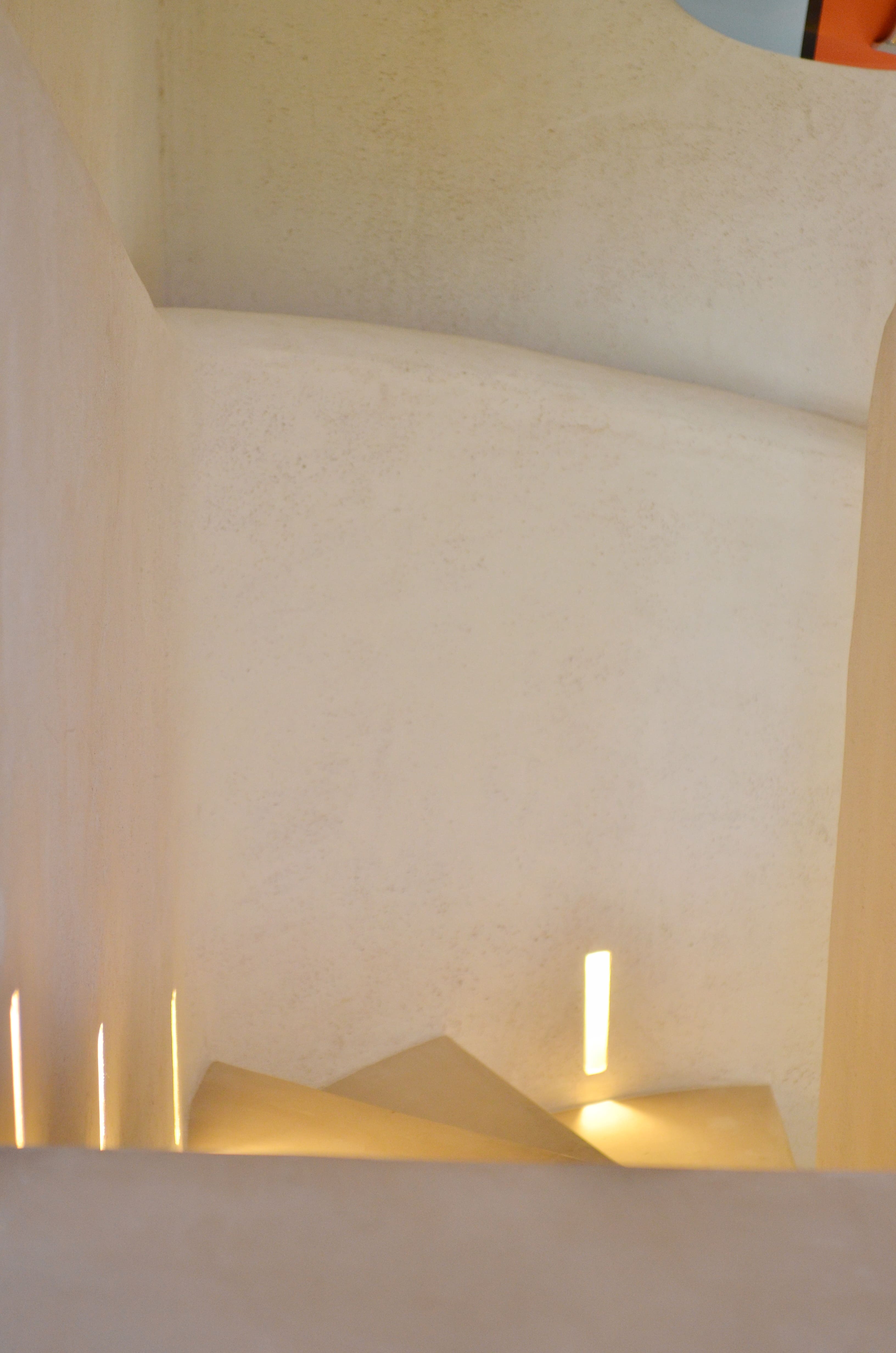 Photo de détails architecturaux jaune de réalisation 2 - Agence Boris Folli - Architecture des Caps