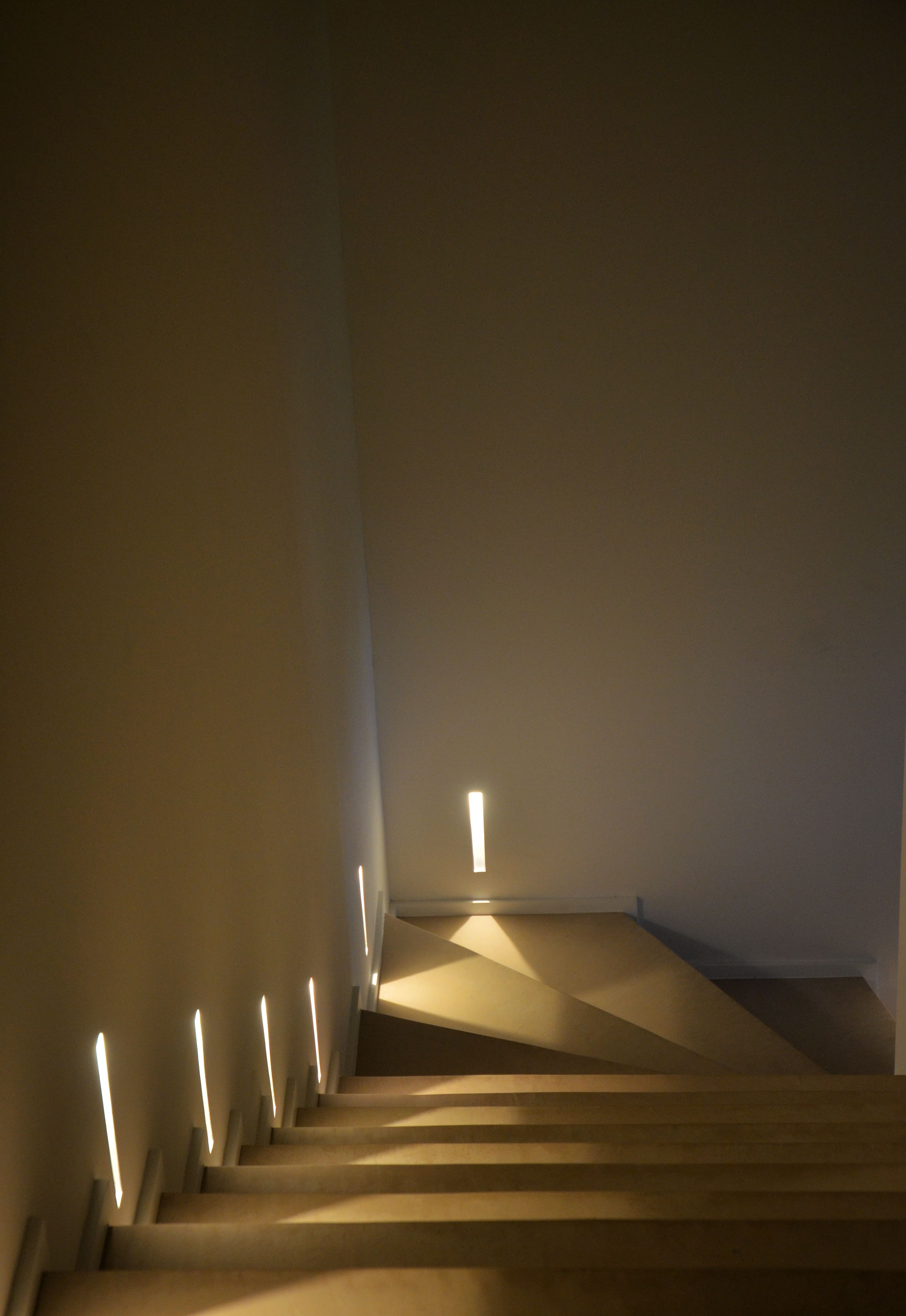 Photo de détails architecturaux jaune de réalisation 5 - Agence Boris Folli - Architecture des Caps