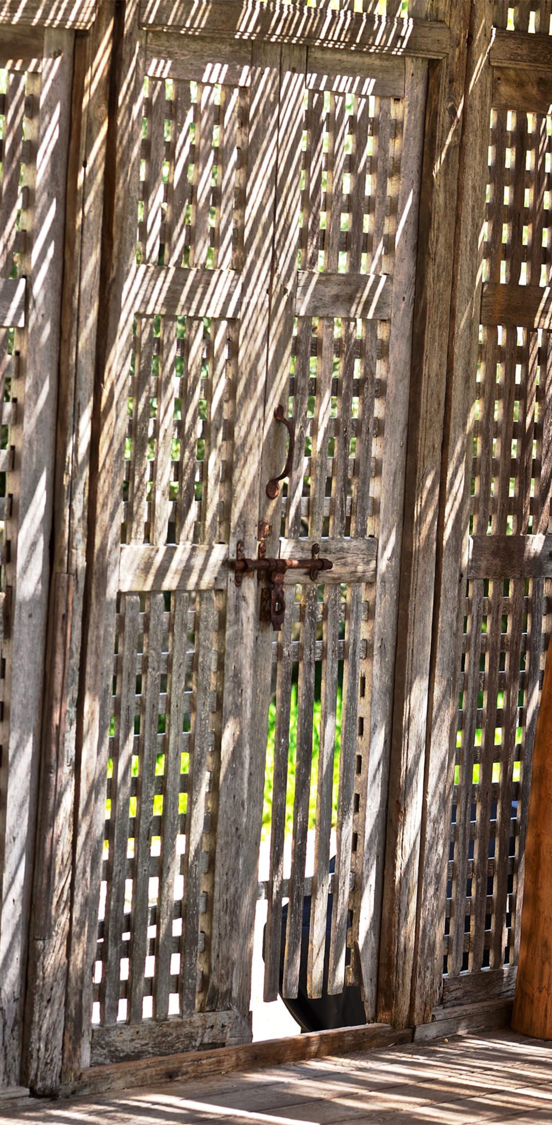 Photo de détails architecturaux marron de réalisation 15 - Agence Boris Folli - Architecture des Caps