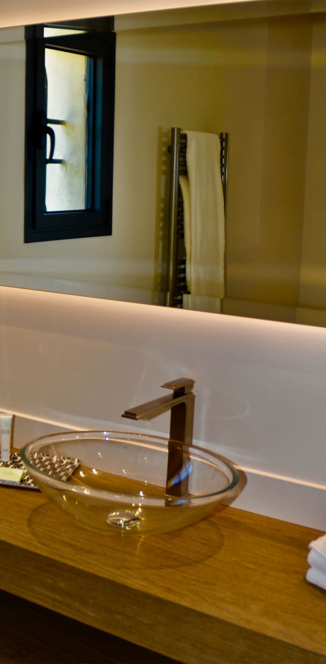 Photo de détails architecturaux marron de réalisation 29 - Agence Boris Folli - Architecture des Caps