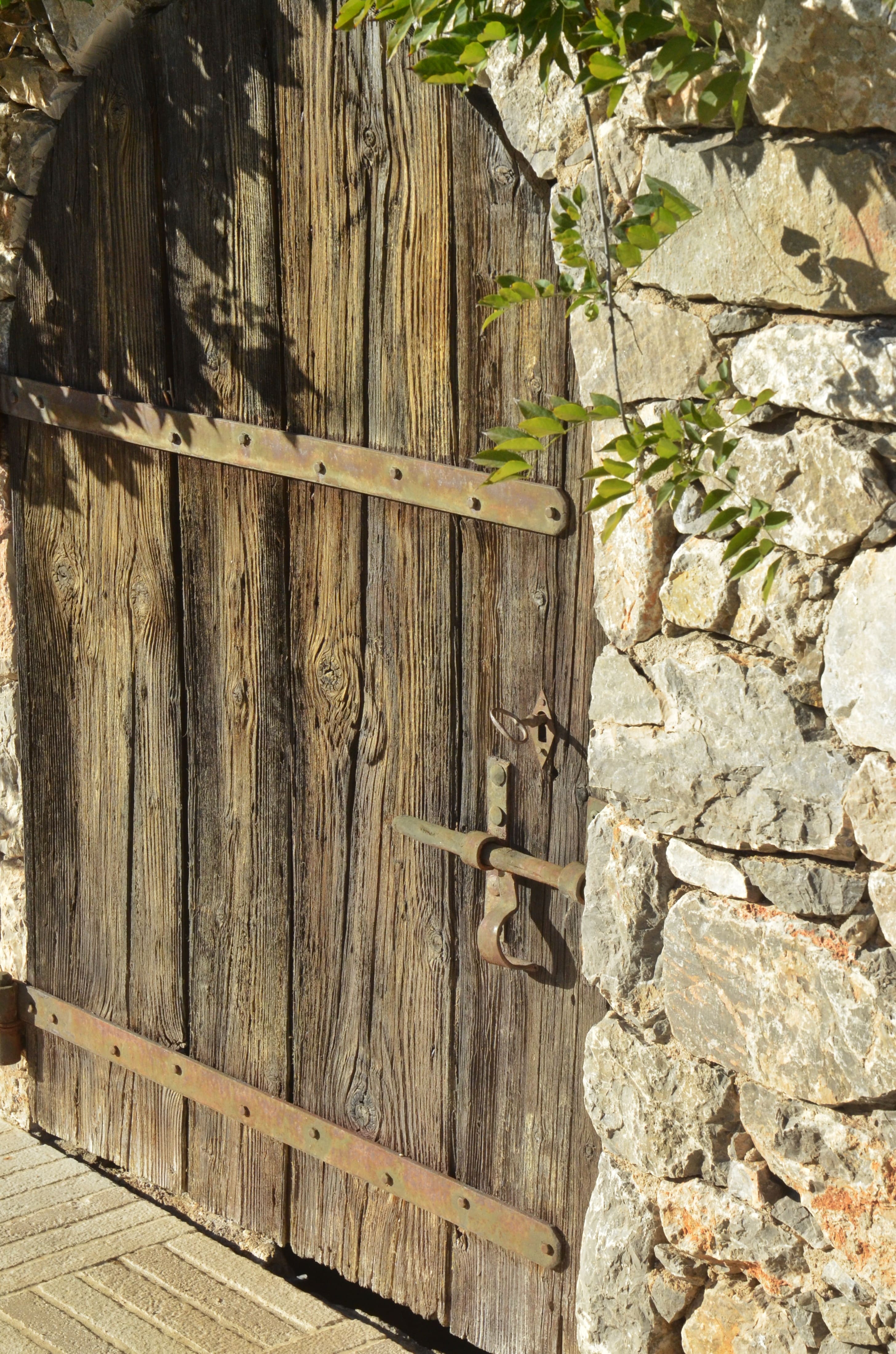 Photo de détails architecturaux marron de réalisation 3 - Agence Boris Folli - Architecture des Caps