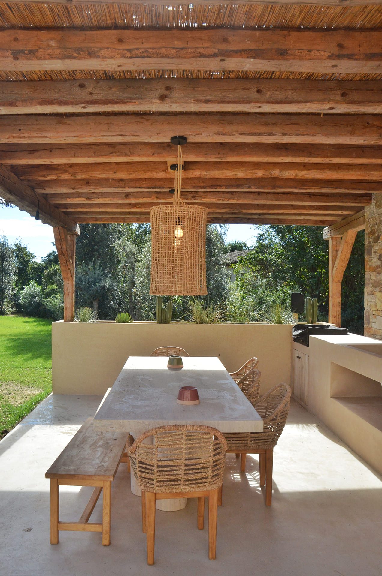 Photo de détails architecturaux marron de réalisation 30 - Agence Boris Folli - Architecture des Caps