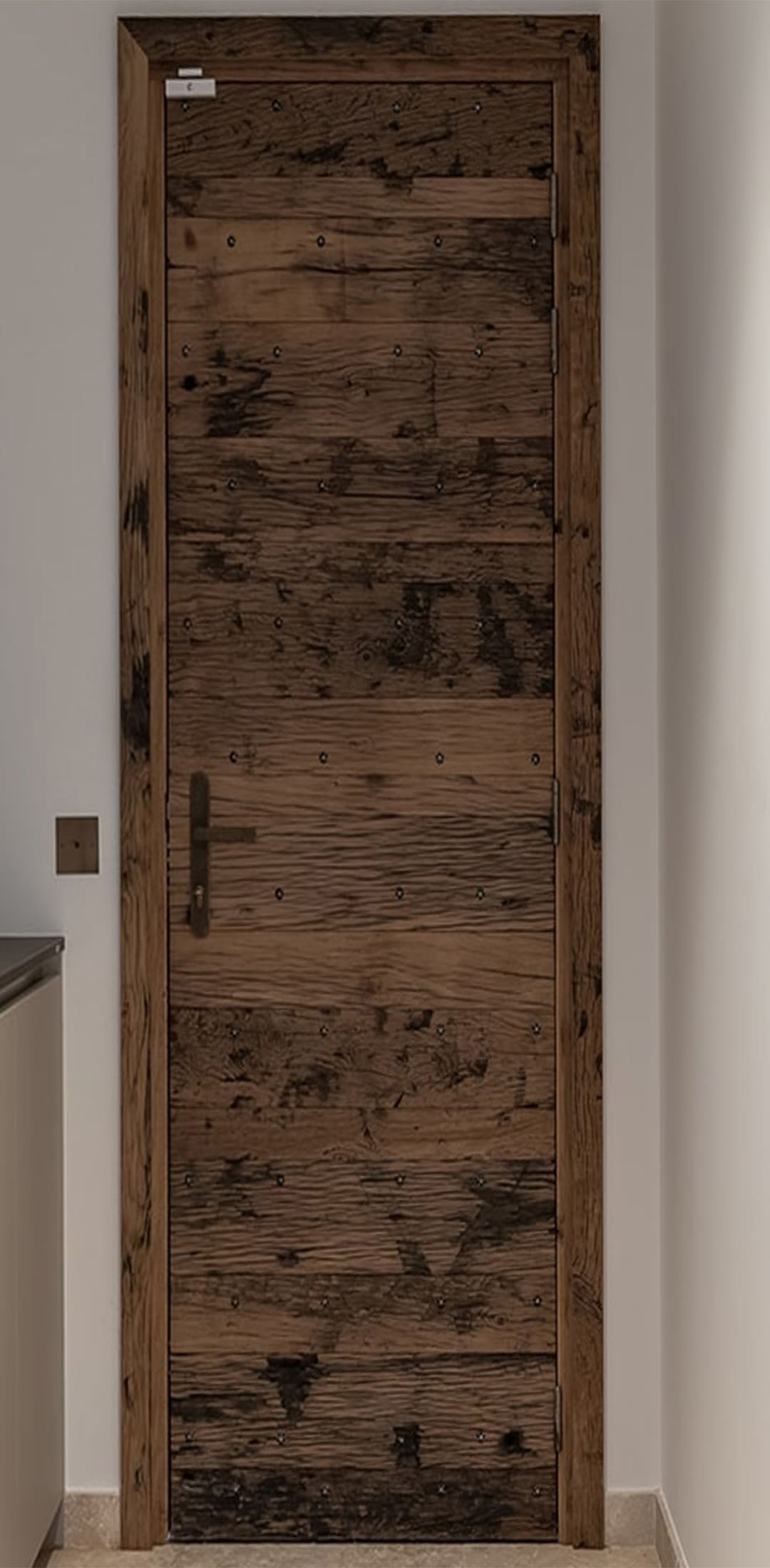 Photo de détails architecturaux marron de réalisation 31 - Agence Boris Folli - Architecture des Caps