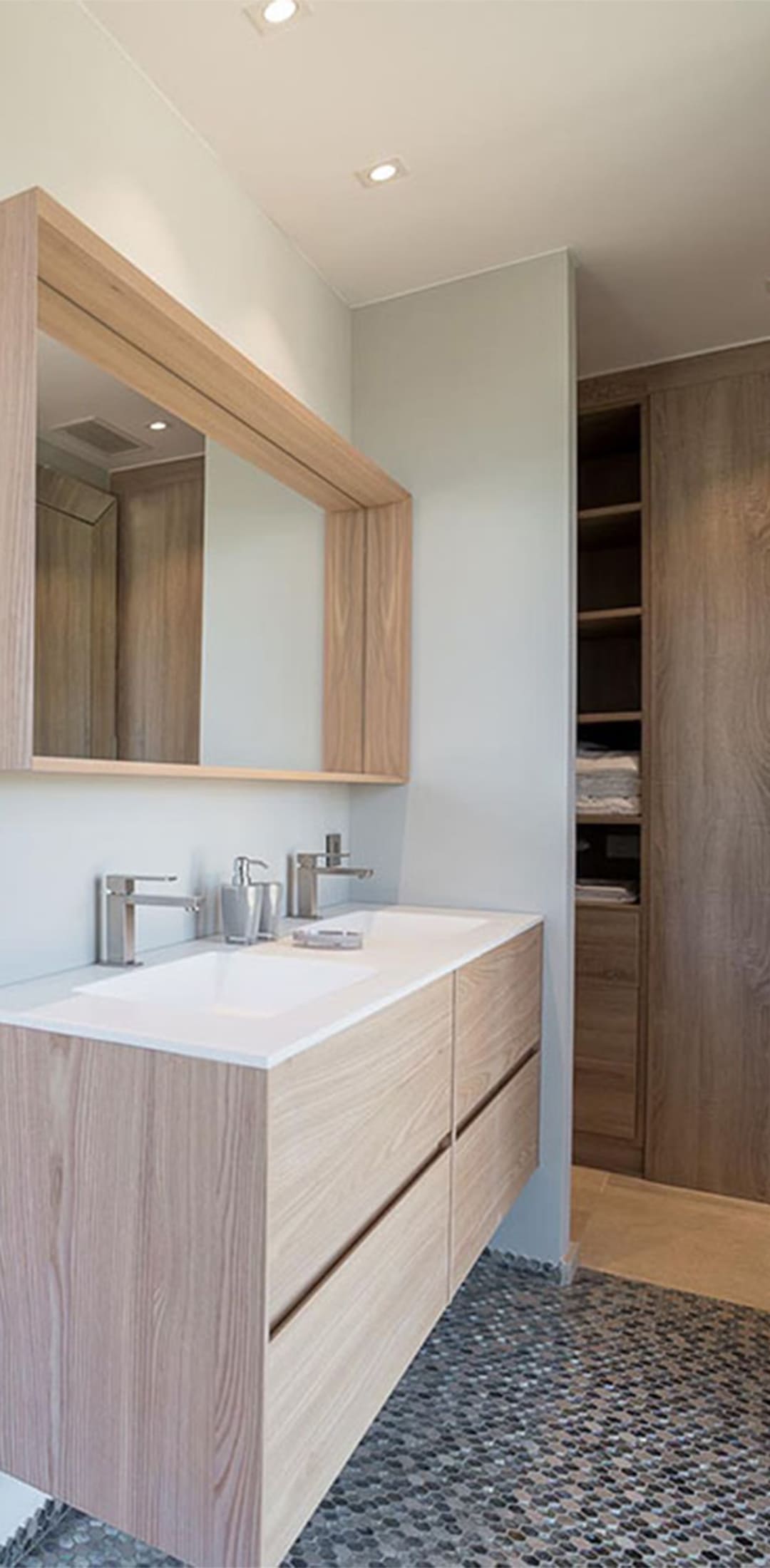 Photo de détails architecturaux marron de réalisation 33 - Agence Boris Folli - Architecture des Caps