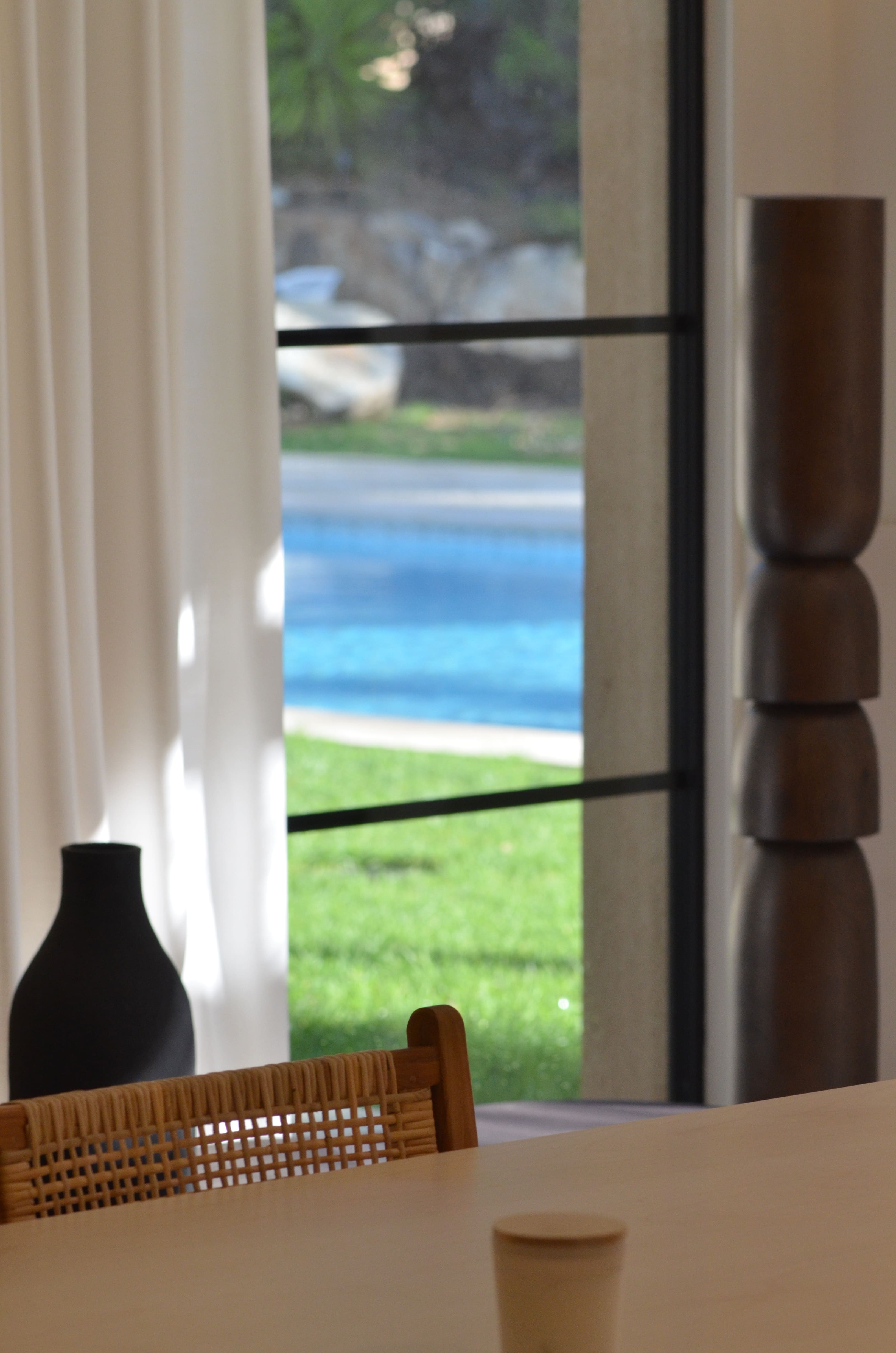 Photo de détails architecturaux noir de réalisation 10 - Agence Boris Folli - Architecture des Caps