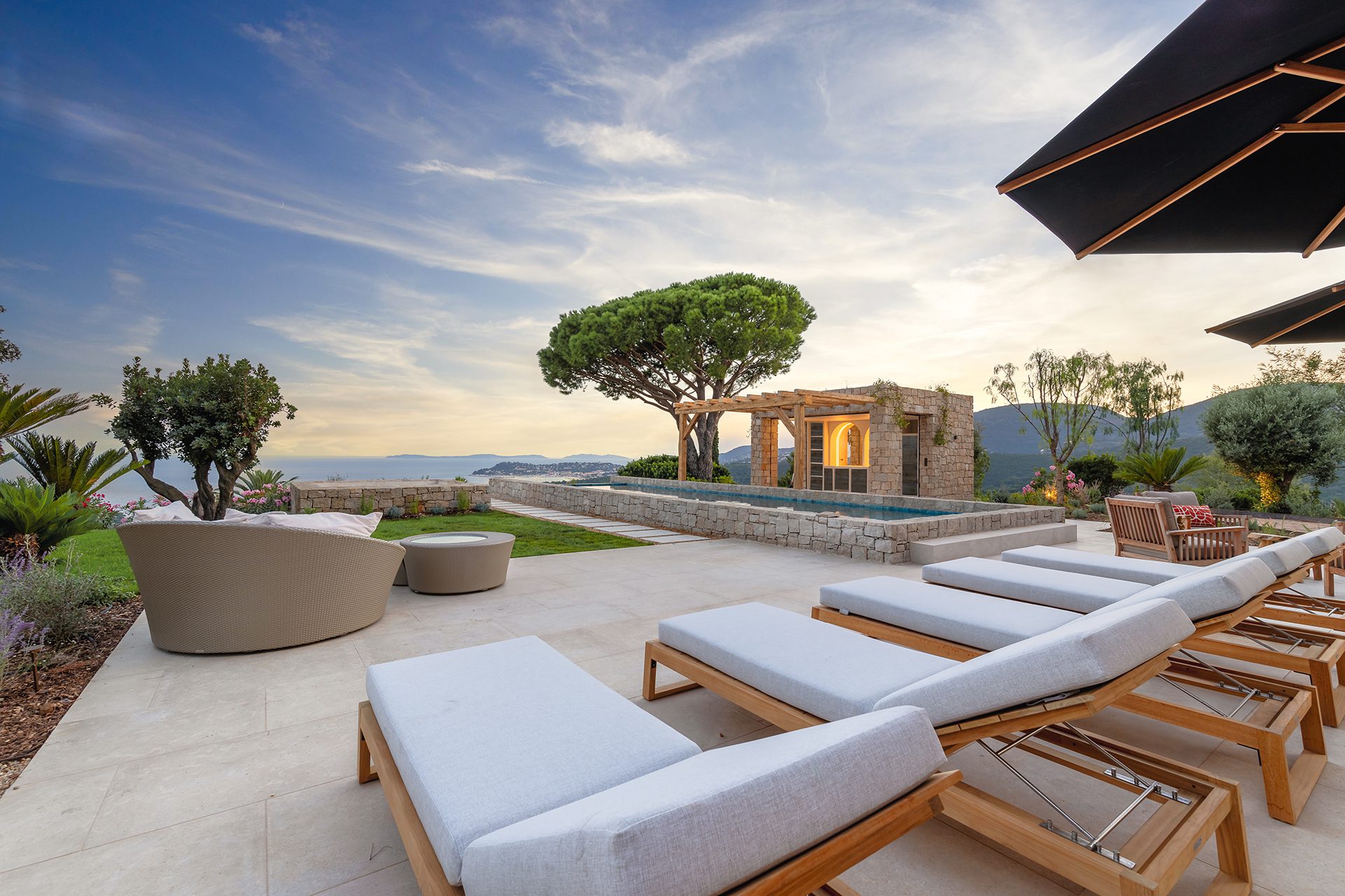 Construction, permis de construction, mission d'architecture pour un Belvédère à Saint-Tropez - Image 3