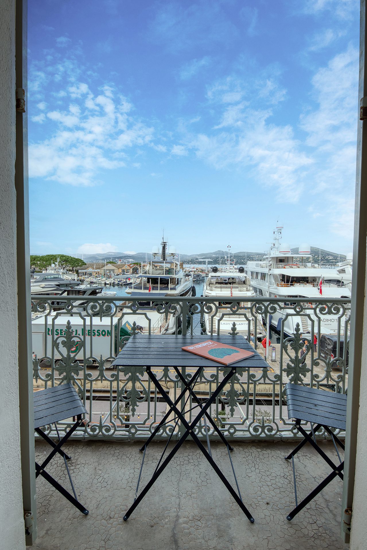 Aménagement intérieur Appartement port de Saint-Tropez - Image 1