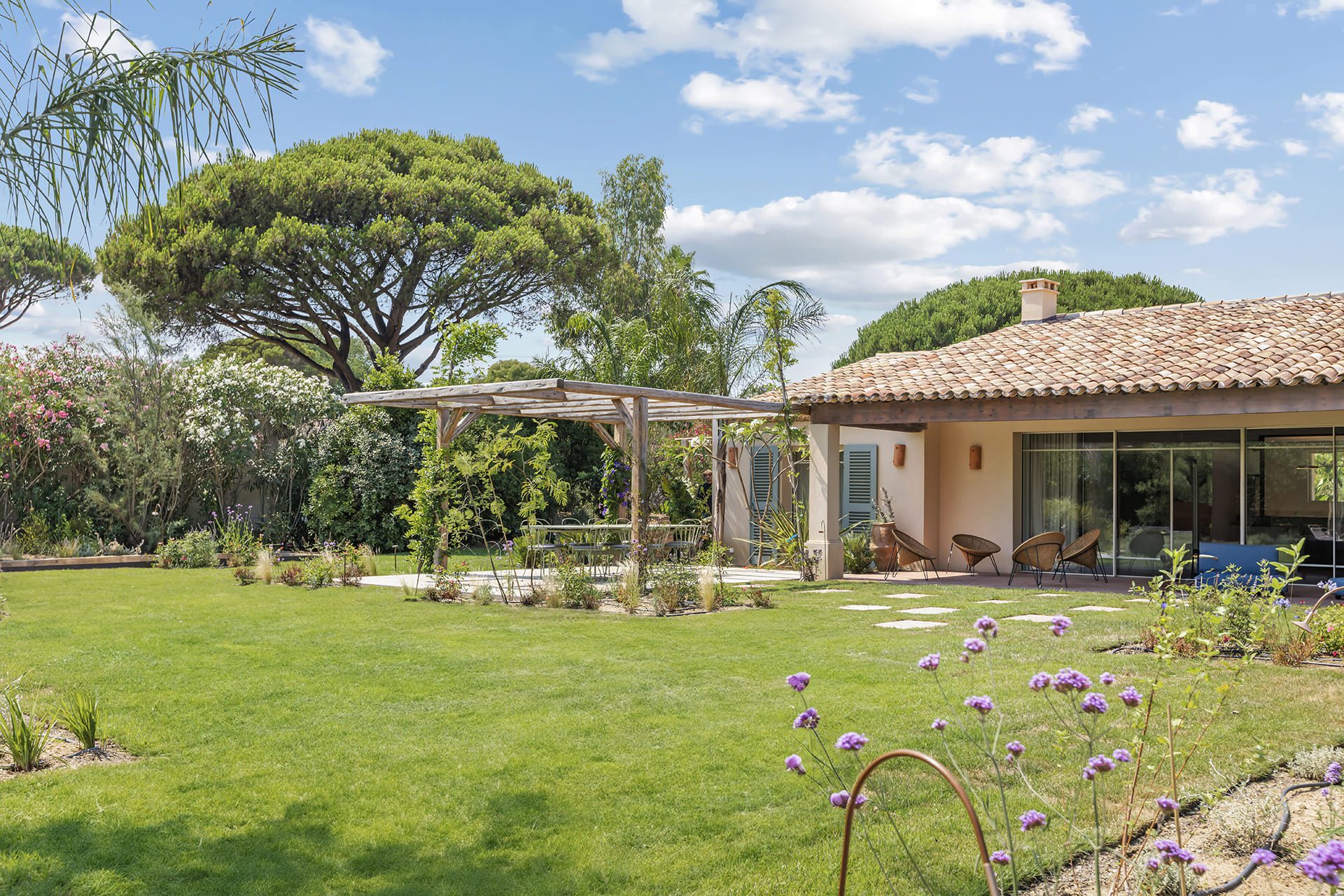 Réalisation d'une villa à Saint-Tropez - Image 1
